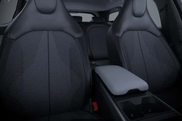 Ford Explorer (2026) thumbnail 4