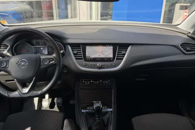 Opel Grandland X (2020) thumbnail 2