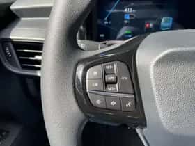 Ford E-Transit Courier (2026) thumbnail 11
