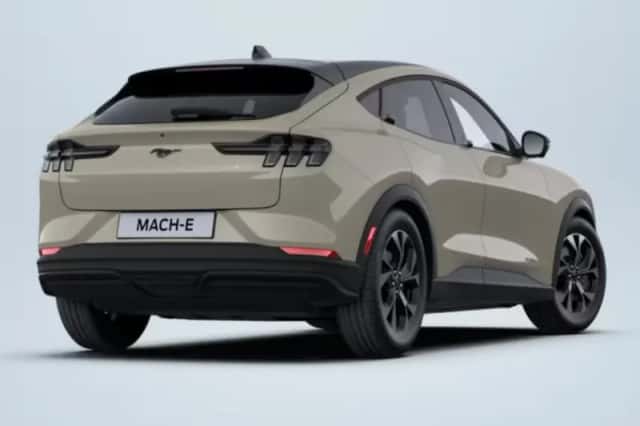 Ford Mustang Mach-E (2026) thumbnail 4