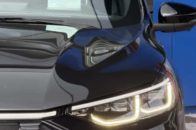 Ford Kuga (2024) thumbnail 2