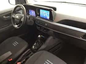 Ford Transit Courier (2023) thumbnail 2