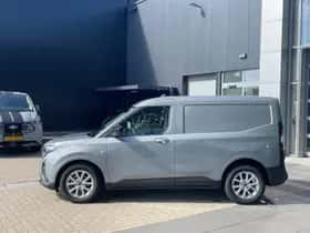 Ford Transit Courier (2023) thumbnail 5