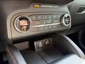 Ford Kuga (2022) thumbnail 25