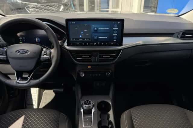 Ford Kuga (2025) thumbnail 2
