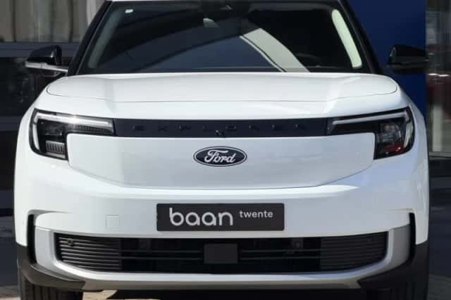 Ford Explorer (2026) thumbnail 4