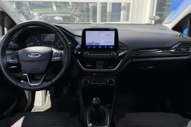 Ford Fiesta (2021) thumbnail 2
