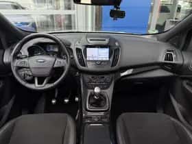 Ford Kuga thumbnail 2