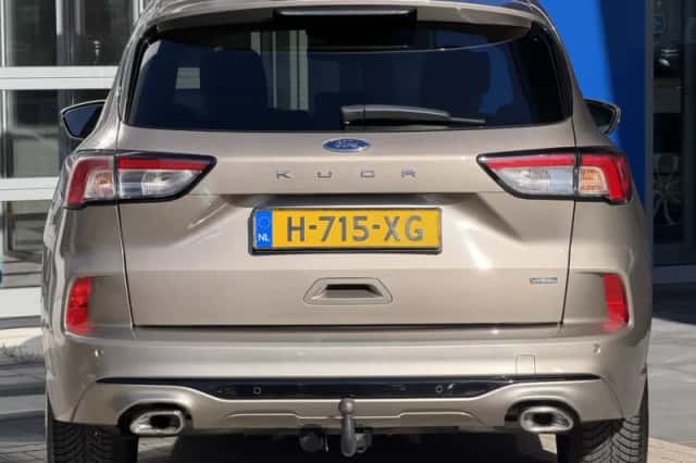 Ford Kuga (2020) thumbnail 5