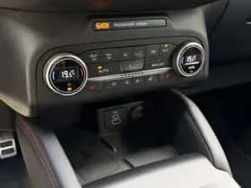 Ford Kuga (2022) thumbnail 28