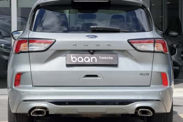 Ford Kuga (2022) thumbnail 5