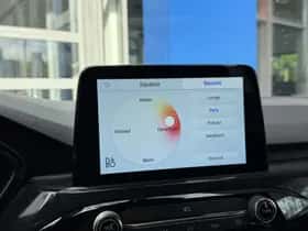 Ford Kuga (2022) thumbnail 32