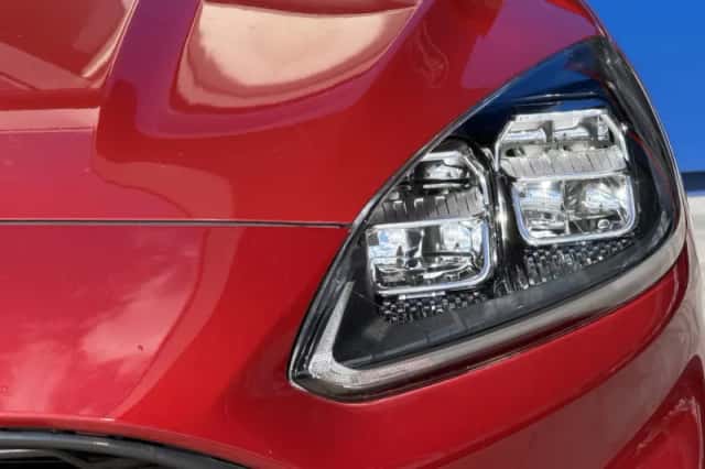 Ford Kuga (2022) thumbnail 6