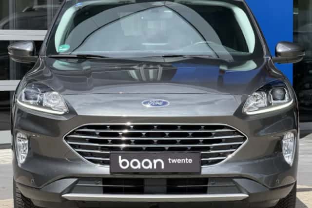 Ford Kuga (2022) thumbnail 4