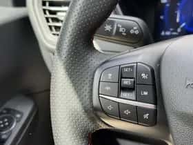 Ford Kuga (2022) thumbnail 24
