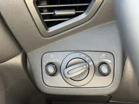 Ford C-Max (2018) thumbnail 17
