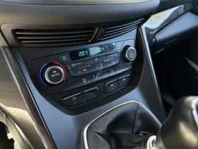 Ford C-Max (2018) thumbnail 23