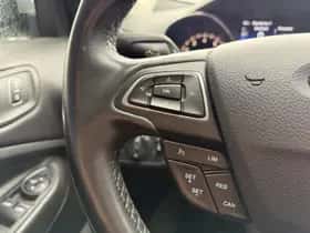 Ford Kuga (2017) thumbnail 6