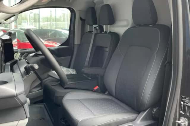 Ford Transit Custom (2026) thumbnail 3