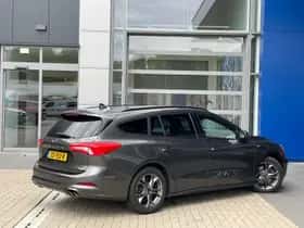 Ford Focus (2019) thumbnail 3