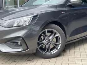 Ford Focus (2019) thumbnail 6