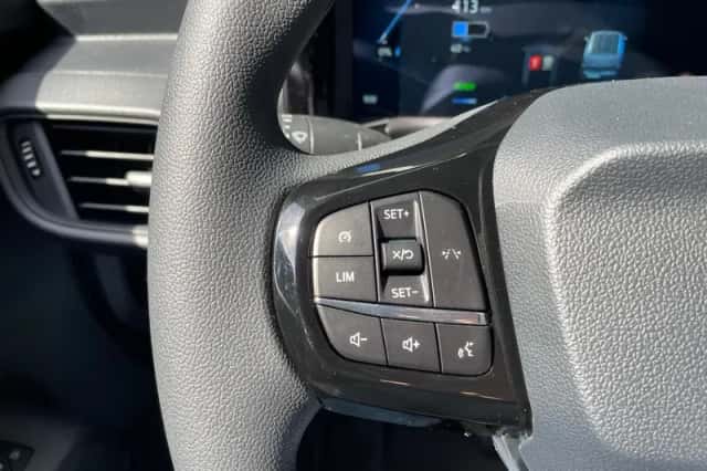 Ford E-Transit Courier (2026) thumbnail 11