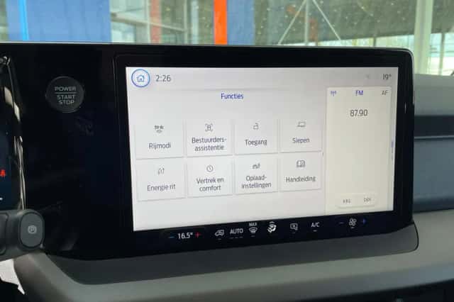 Ford E-Transit Courier (2026) thumbnail 14