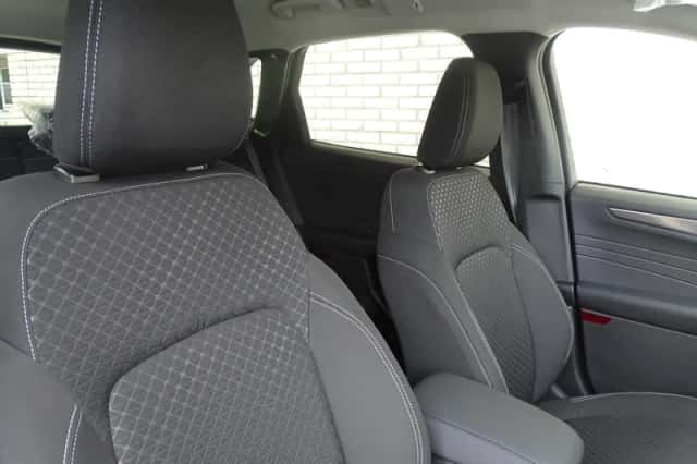 Ford Kuga (2026) thumbnail 22