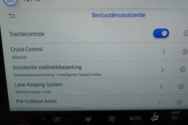 Ford Kuga (2026) thumbnail 25