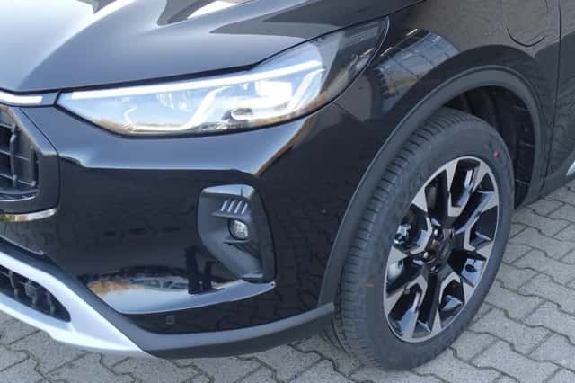 Ford Kuga (2026) thumbnail 3