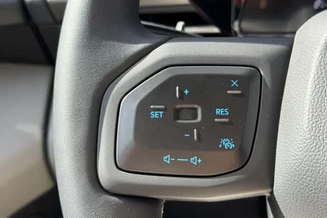 Ford Explorer (2026) thumbnail 31