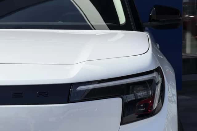 Ford Explorer (2026) thumbnail 6