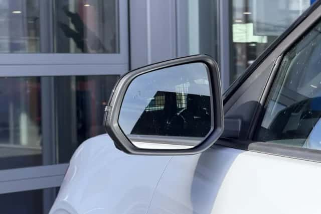 Ford Explorer (2026) thumbnail 9