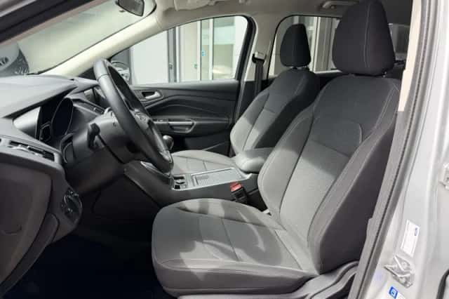 Ford Kuga (2017) thumbnail 11