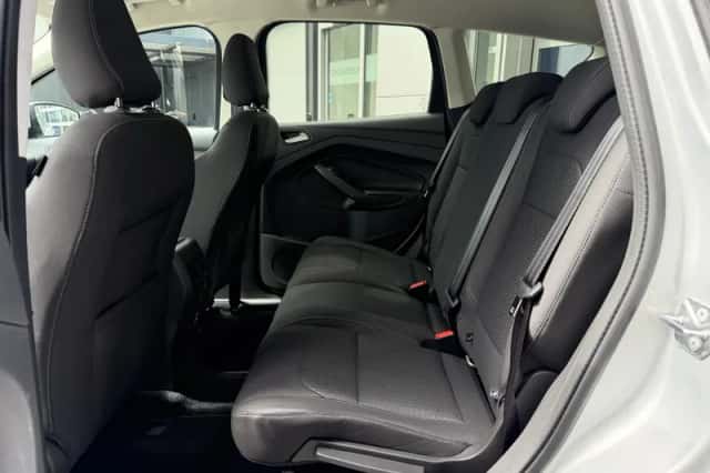 Ford Kuga (2017) thumbnail 12