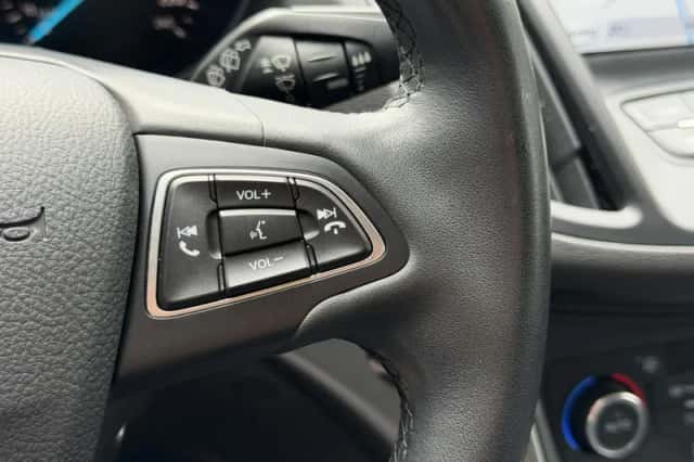 Ford Kuga (2017) thumbnail 19