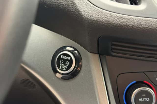 Ford Kuga (2017) thumbnail 20