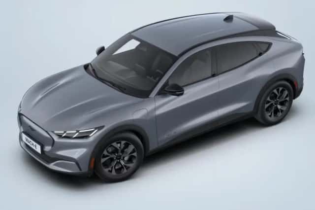 Ford Mustang Mach-E (2026) thumbnail 3