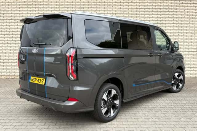 Ford Tourneo Custom (2025) thumbnail 3