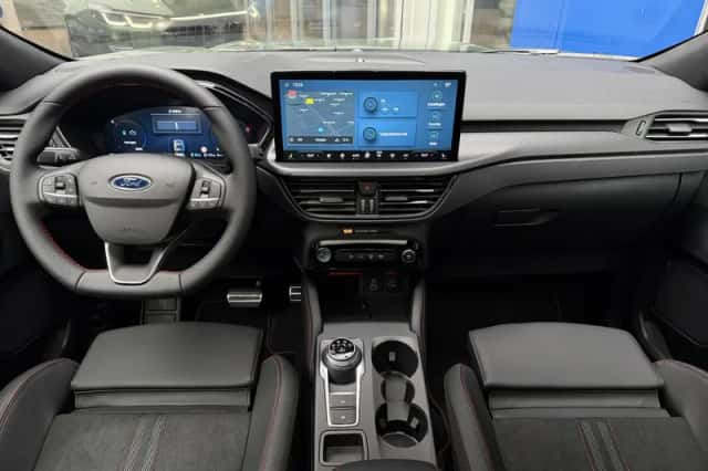 Ford Kuga (2026) thumbnail 2