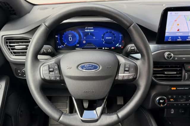 Ford Focus (2021) thumbnail 22