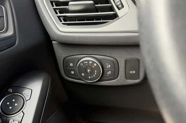 Ford Focus (2021) thumbnail 24