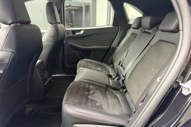 Ford Kuga (2023) thumbnail 16