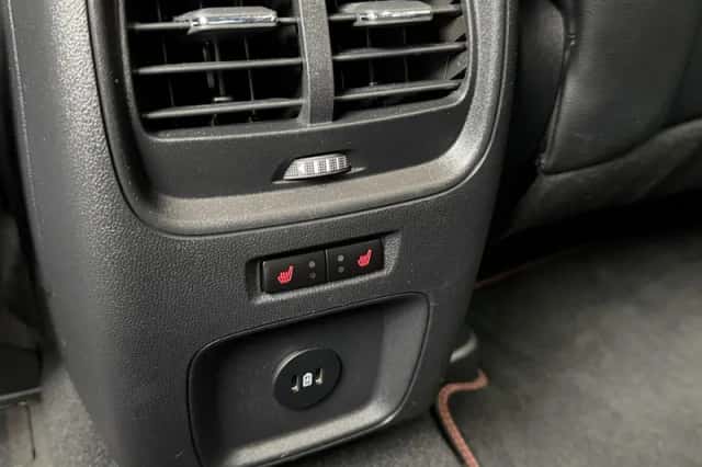 Ford Kuga (2023) thumbnail 17