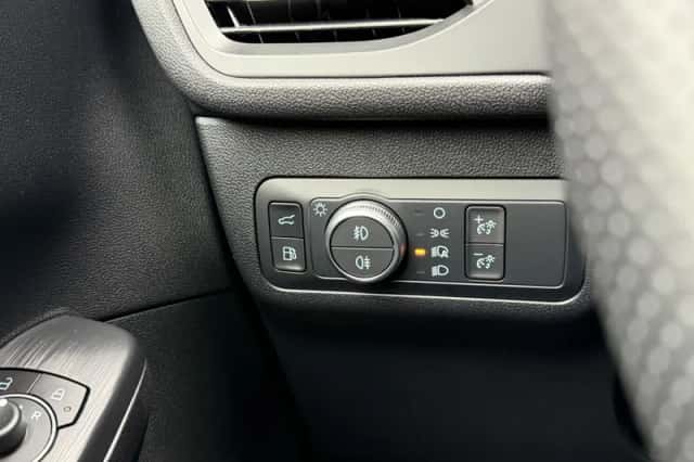 Ford Kuga (2023) thumbnail 20