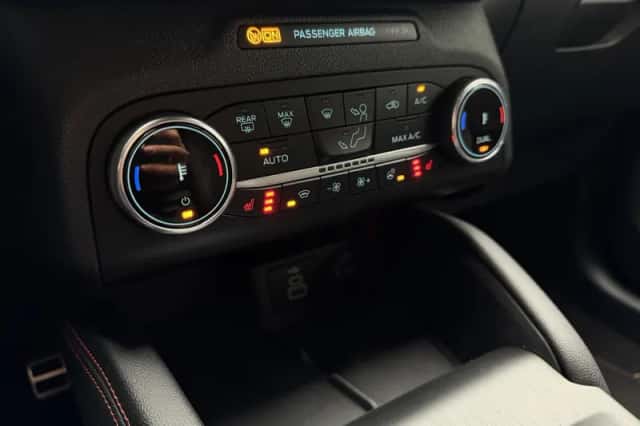 Ford Kuga (2023) thumbnail 27