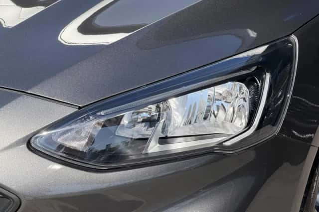 Ford Focus (2019) thumbnail 6