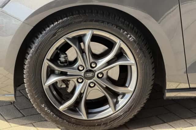 Ford Focus (2019) thumbnail 7