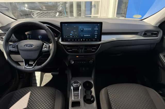 Ford Kuga (2025) thumbnail 2