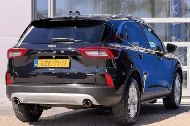 Ford Kuga (2025) thumbnail 3
